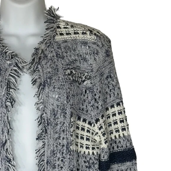 Chicos Blue White Textured Knit Fringe Boho Cottagecore Cardigan Small - Picture 6 of 13